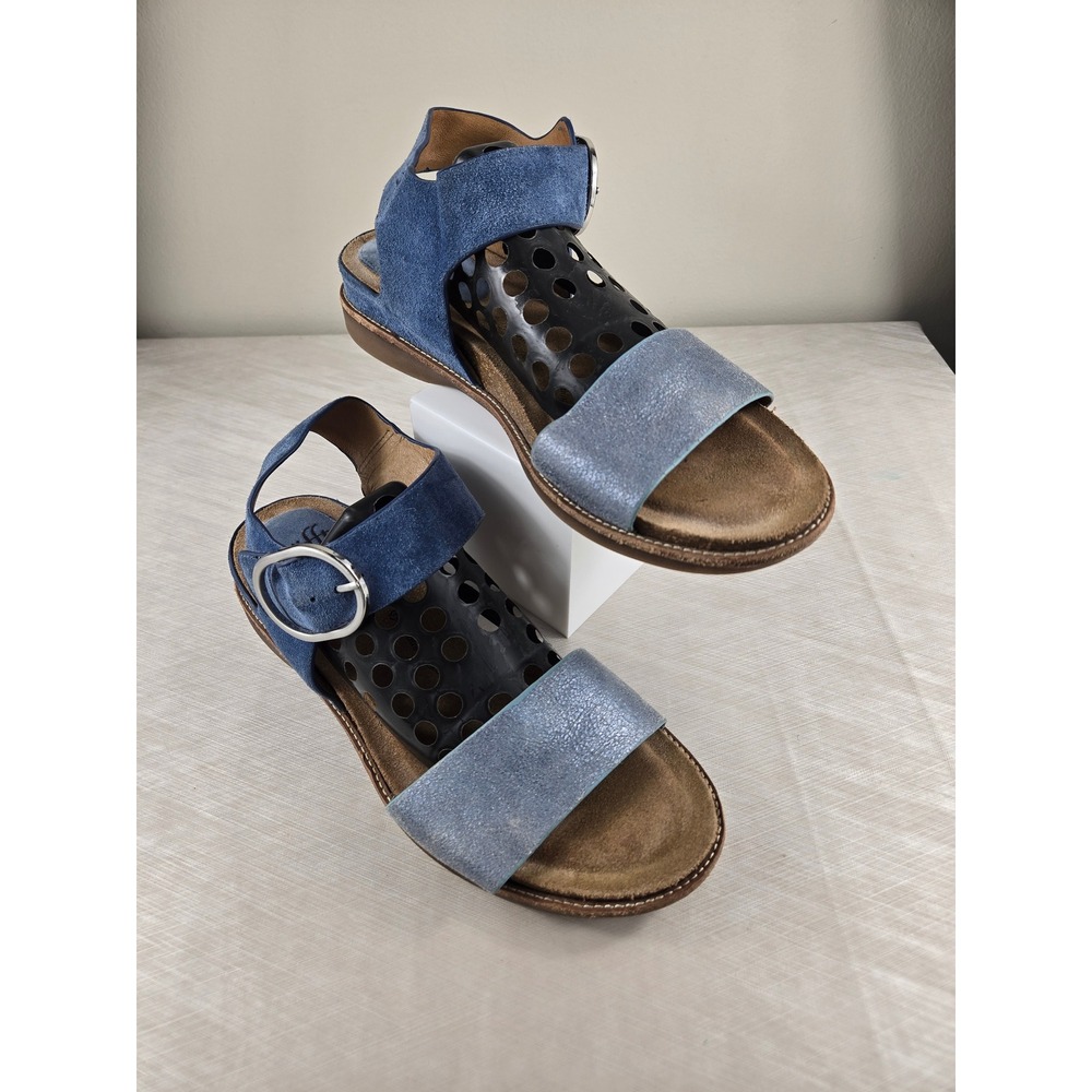 Sofft Womens Blue Leather Metallic Suede Buckle Sandals SF0015807 Size 10M